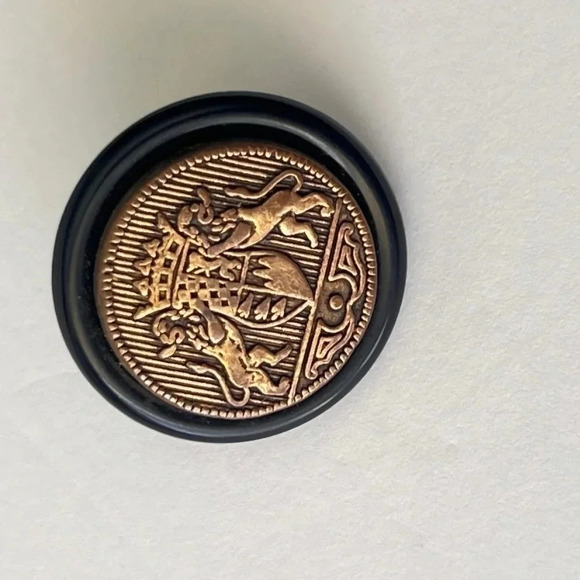 MEDEVIL VINTAGE BLACK ENAMEL GOLD PLATED EARRINGS - Picture 5 of 5